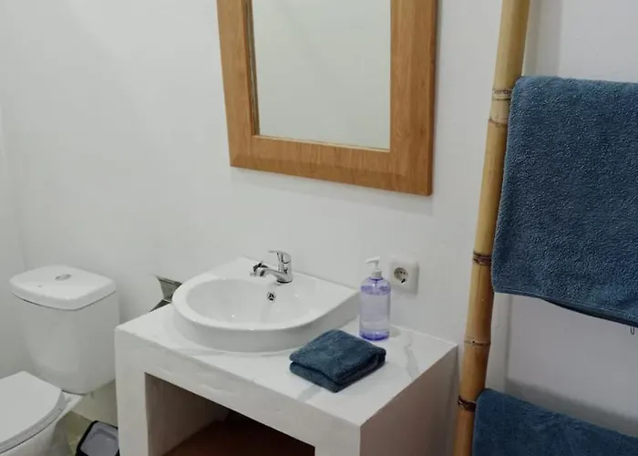 Yuli Guest house